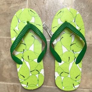 Patterned Flip Flops